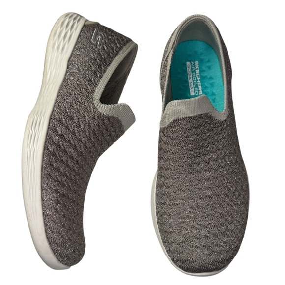 Skechers you define devotion slip on yoga mat Taupe shimmer sneakers womens 7 - Picture 1 of 11